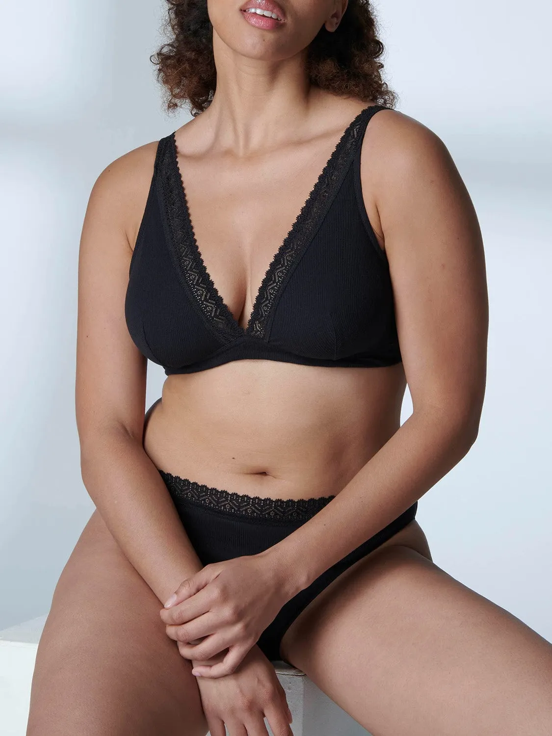 Eugenie Wireless Triangle - Black